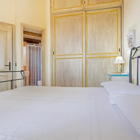 Favola Indipendente Con Piscina Tertenia