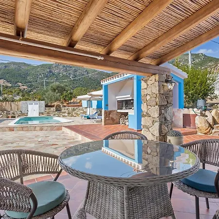 Favola Indipendente Con Piscina Villa