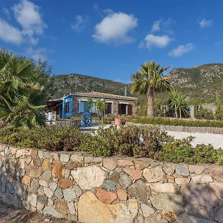 Villa Favola Indipendente Con Piscina Tertenia