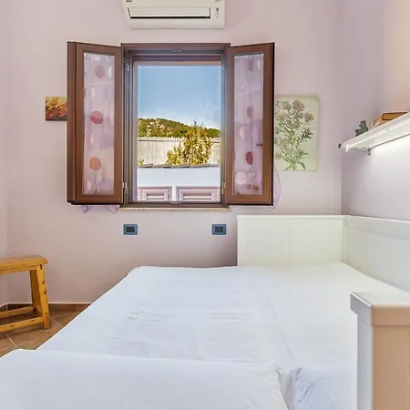 Favola Indipendente Con Piscina Villa