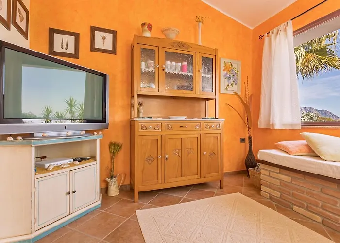 Favola Indipendente Con Piscina Villa Tertenìa