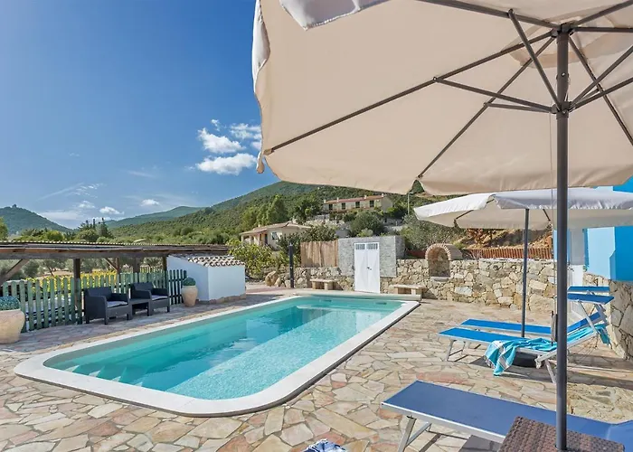 Favola Indipendente Con Piscina Villa